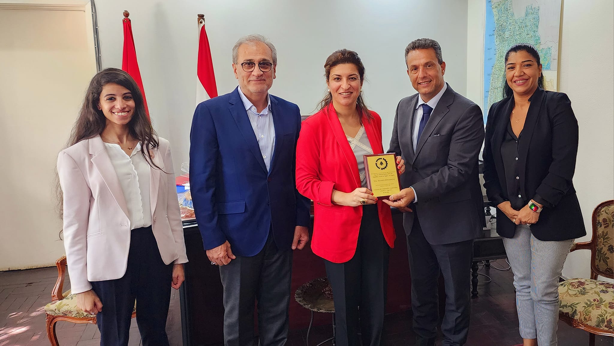 Entrega de certificado a uma empresa associada